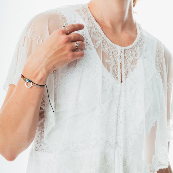 Beaded special occasion shrug / white shiny evening capelet / Sequin Ponch - Picture 3 of 6